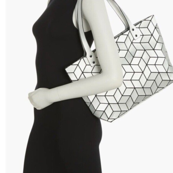 Patrizia Luca Geometric Squares Tote Shoulder Bag Silver NWT - Picture 2 of 6